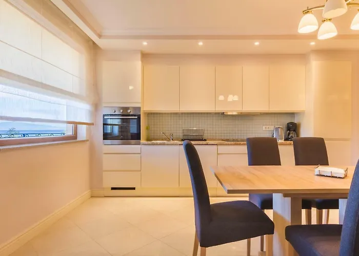 Villa Luxury Matea 1 *